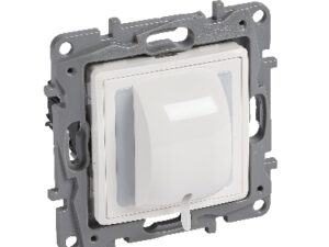 Legrand Niloé trekschakelaar 10AX 250V wit met spanklauwen Legrand Niloé wit