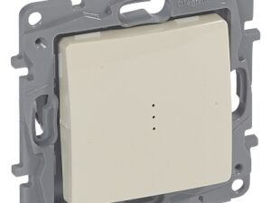 10 x Legrand Niloé wisselschakelaar verlicht 10AX 250V crème met spanklauwen Legrand Niloé crème