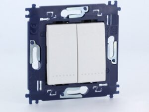 Bticino LL compleet dubbel 2 richtingen Tuimelschakelaars 16 AX - 250 Volt