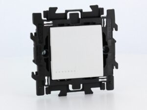 Bticino LL Compleet wisselschakelaar 16A 250V met spanklauw wit Tuimelschakelaars 16 AX - 250 Volt