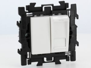 Bticino LL Compleet RJ45 +blinde toets met spanklauwen wit RJ45 contactdozen