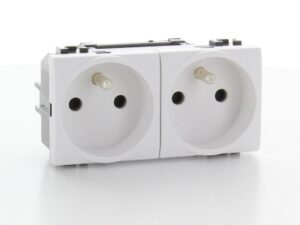 Bticino LL dubbel voorbek stopct wit 16A 250V Contactdozen 10/16 A 250 Volt met steekklemmen