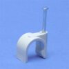 80 x Legrand Hechtklem Fixfor ronde kabel diam. 17mm -grijs- spijker 20mm Nagelklemmen