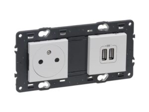 Legrand Valena Next contactdoos 2P+A + dubbele USB volledig apparaat vlak wit + schroef Valena Next Wit