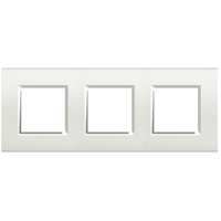 Bticino LivingLight Rechthoekige afdekplaat 3×2 modules 71mm wit Living Light wit