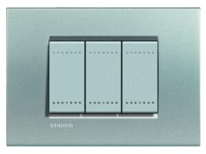 Bticino LivingLight Rechthoekige afdekplaat 3 modules Tech Living Light Tech