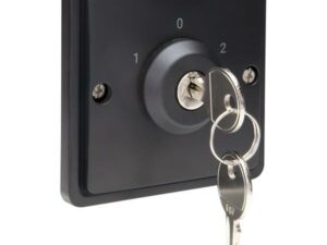Niko Hydro zwart Sleutelschakelaar 10A IP55 met schroefklemmen exclusief opbouwdoos IP55 Niko Hydro Zwart schakelaars