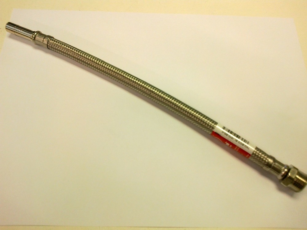 aanvoerflexibel vlechtwerk inox glad x buitendraad D 3/8″ M L 300 mm Flexibels 3/8