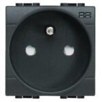 BTICINO Stopcontact Living 2P+A 10/16A 250V met lampje afgeschermde klemmen