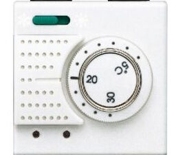 BTICINO Thermostaat Light 230V 2 A elektronisch met omschakelaar zomer/winter