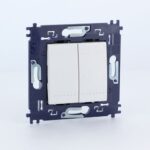 BTICINO LivingLight Wit Compleet dubbele drukknop 10A250V