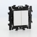 BTICINO LivingLight Wit Compleet dub. Wisselsch. 16A 250V met spanklauwen