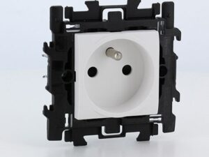 BTICINO LivingLight Wit Compleet contactdoos 2P+A 16A 250V met spanklauw