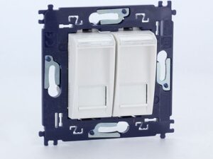 BTICINO LivingLight Wit Compleet dubbele RJ45 6UTP met schroeven