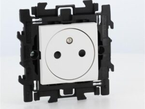 BTICINO LivingLight Wit compleet vlakke contactdoos 2P+A