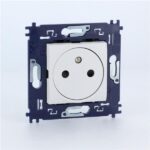 BTICINO LivingLight Wit compleet vlakke contactdoos 10/16A 250V -met schroeven-wit