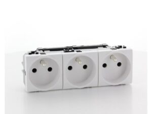 BTICINO LivingLight Wit drievoud voorbek stopc 16A 250V