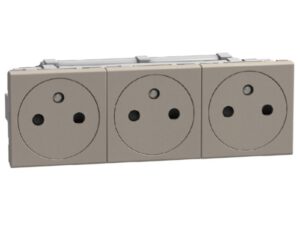 6 BTICINO LightN voorb. ctdoos 3x2P+A