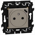 BTICINO LightN ctdoos 2P+A +USB-C Bticino Light Now USB Laders