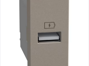 BTICINO LightN USB oplader-A 15W Bticino Light Now USB Laders