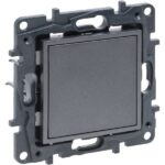 10 LEGRAND Niloé blindplaat