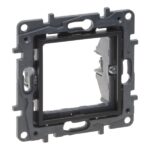 10 LEGRAND Niloé Mosaic adapter