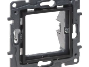 10 LEGRAND Niloé Mosaic adapter