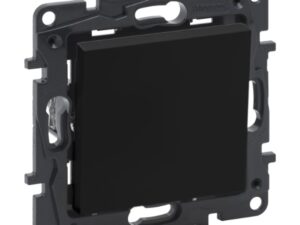 10 LEGRAND Niloé kruisschakelaar