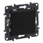 10 LEGRAND Niloé enkelpol. schakelaar