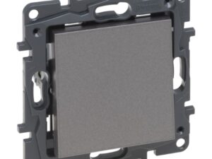 10 LEGRAND Niloé enkelpol. schakelaar