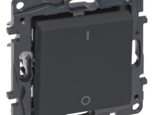 10 LEGRAND Niloé tweepolige schakelaar