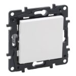 10 LEGRAND Niloé wisselschakelaar