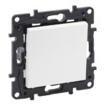 10 LEGRAND Niloé drukknop