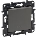 10 LEGRAND Niloé drukknop verlicht