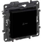 1 LEGRAND Niloé dimmer 0-150W-3 draads