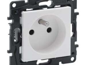 10 LEGRAND Niloé contactdoos 2P+A-16A