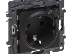 1 LEGRAND Niloé contactd.2P+A+USB-schuko