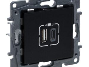 1 LEGRAND Niloé 2xUSB A+C 3A-15W