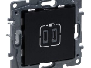 1 LEGRAND Niloé 2xUSB C+C 3A-15W