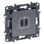 1 LEGRAND Niloé 2xUSB C+C 3A-15W