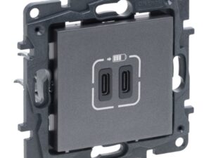 1 LEGRAND Niloé 2xUSB C+C 3A-15W