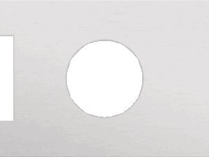 Niko Rocker 3-Voudige afdekplaat horizontaal 71 mm centerafstand voor een functie een stopcontact en een tweevoudige schakelfunctie alu grey brushed RAL: 000 80 00