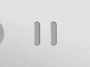 Niko Rocker 3-Voudige afdekplaat horizontaal 71 mm centerafstand voor een stopcontact een tweevoudige en een enkelvoudige schakelfunctie alu grey brushed RAL: 000 80 00
