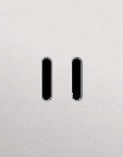 Niko Rocker 3-Voudige afdekplaat verticaal 71 mm centerafstand voor twee tweevoudige en een enkelvoudige schakelfunctie alu grey brushed RAL: 000 80 00