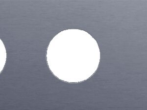Niko Rocker 3-Voudige afdekplaat horizontaal 71 mm centerafstand voor twee stopcontacten en een tweevoudige schakelfunctie alu blue grey brushed RAL: 240 30 05